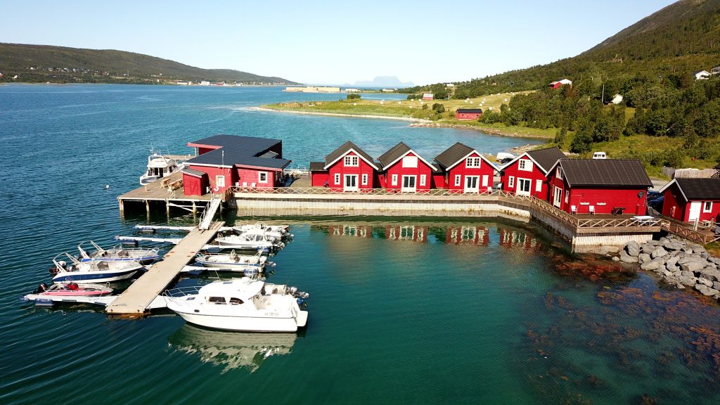 Xlyngen accommodation in Arctic Norway 