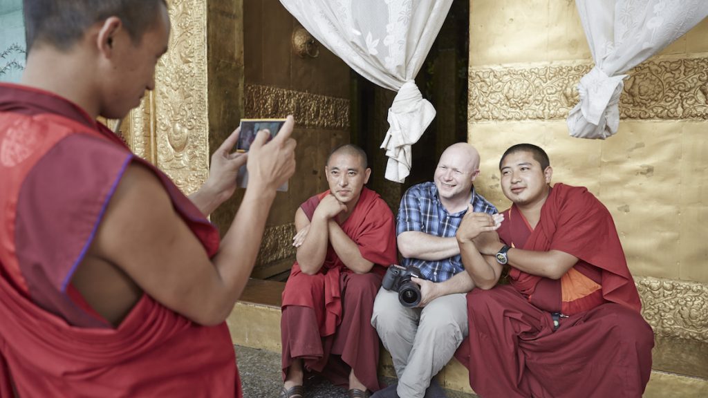 Ewen-and-monks_Bhutan_EwenBellphoto-1 | Park Trek Bhutan walking tour