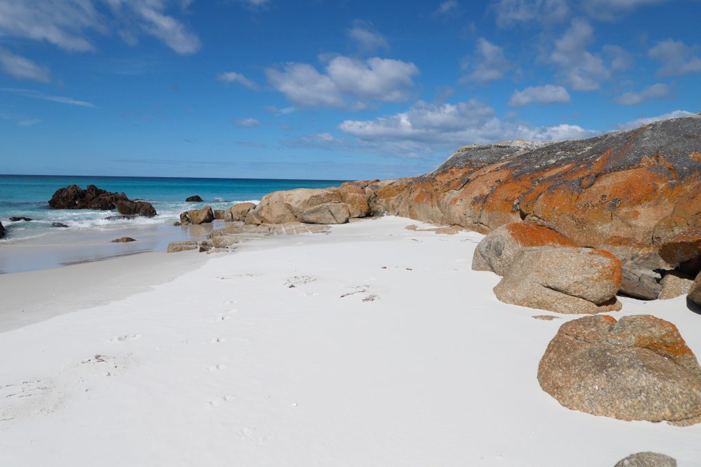 Beautiful Off-Season Bay of Fires Walk | Park Trek Beautiful Off-Season Bay of Fires Walk