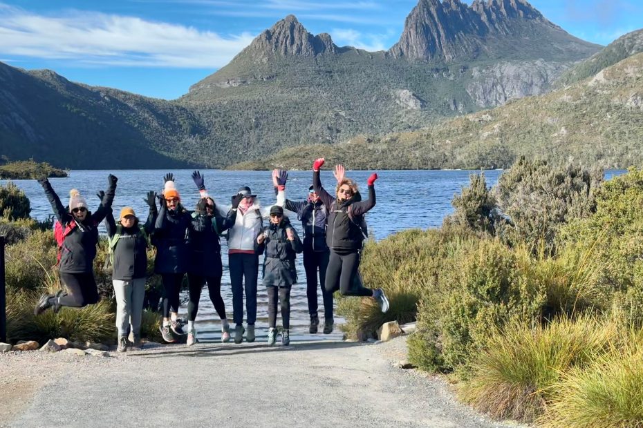 cradle mountain guided walking holiday